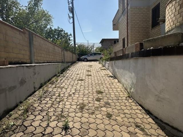 Villa Indipendente in vendita a Chieti, Abruzzo