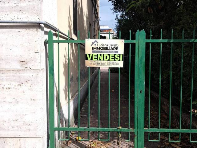 Villa Indipendente in vendita a Chieti Scalo, Chieti