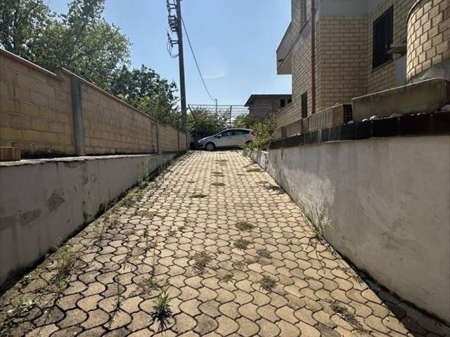 Villa Indipendente in vendita a Chieti, Abruzzo