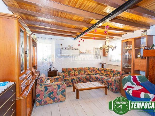 Villa Indipendente in vendita a Chieve, Lombardia