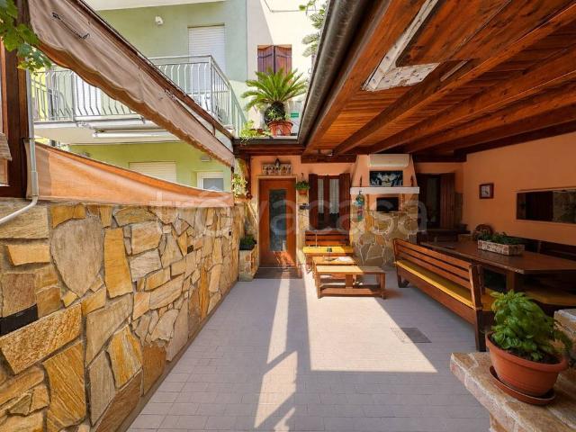 Villa Indipendente in vendita a Chioggia, Veneto