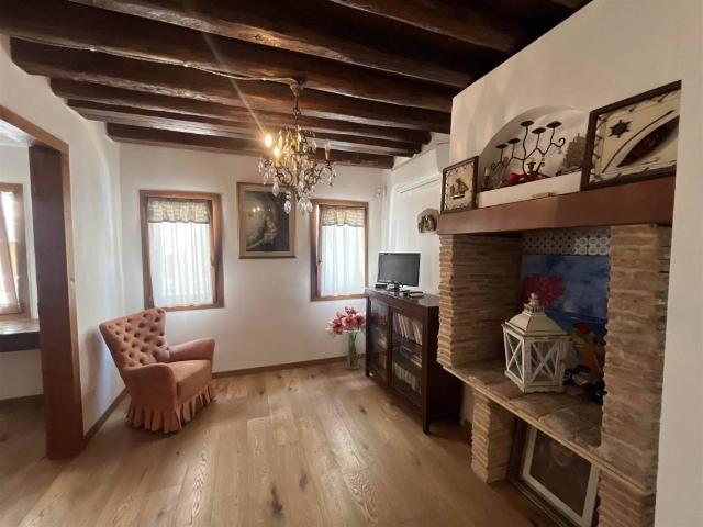 Villa Indipendente in vendita a Chioggia, Veneto