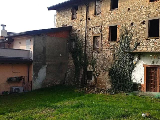 Villa Indipendente in vendita a Belvedere, Chiuduno