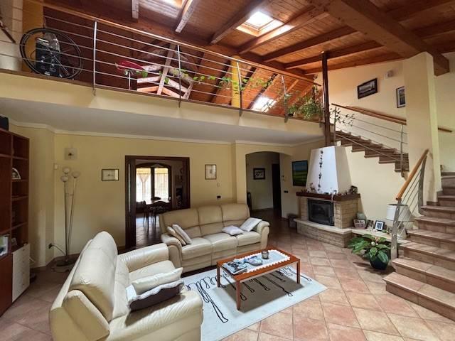 Villa Indipendente in vendita a Piemonte, Cuneo