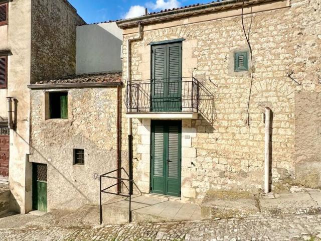 Villa Indipendente in vendita a Chiusa Sclafani, Sicilia