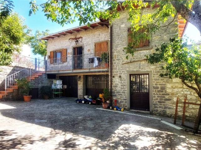 Villa Indipendente in vendita a Chiusi Della Verna, Toscana