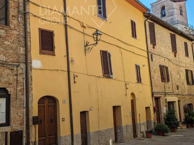 Villa Indipendente in vendita a Chiusi Città, Toscana
