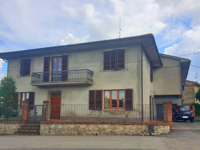 Villa Indipendente in vendita a Chiusi Città, Toscana