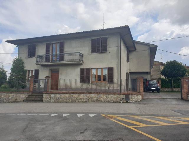 Villa Indipendente in vendita a Chiusi Città, Toscana