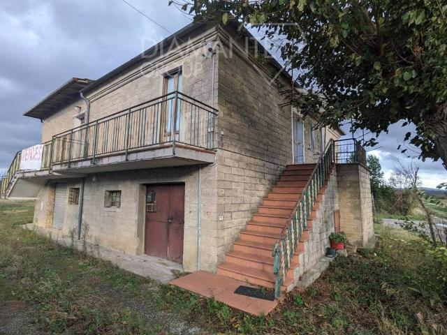 Villa Indipendente in vendita a Chiusi Scalo, Chiusi Città