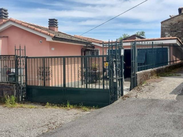 Villa Indipendente in vendita a Cicagna, Liguria
