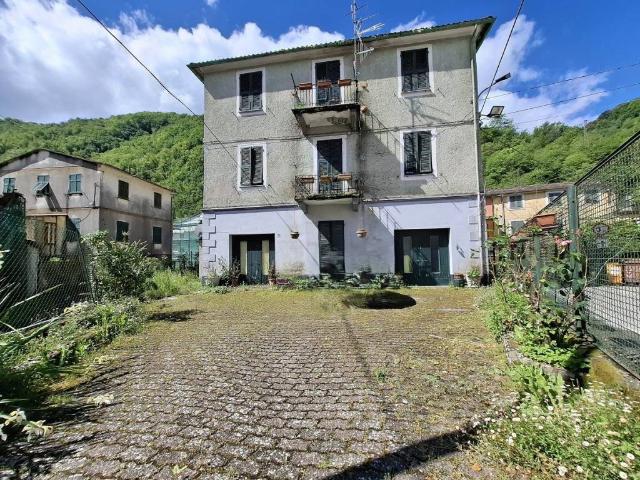 Villa Indipendente in vendita a Cicagna, Liguria