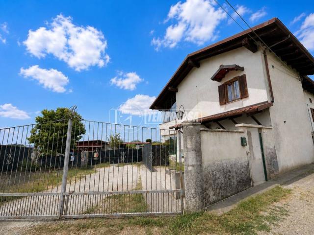 Villa Indipendente in vendita a Piemonte, Vercelli