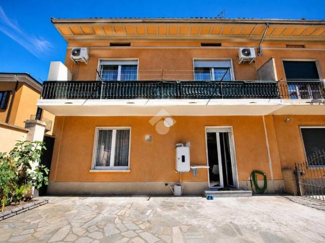 Villa Indipendente in vendita a Piemonte, Vercelli