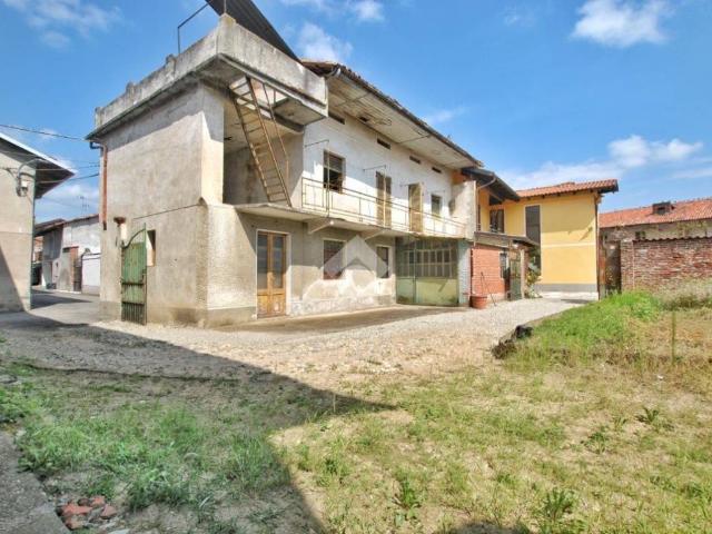 Villa Indipendente in vendita a Piemonte, Vercelli