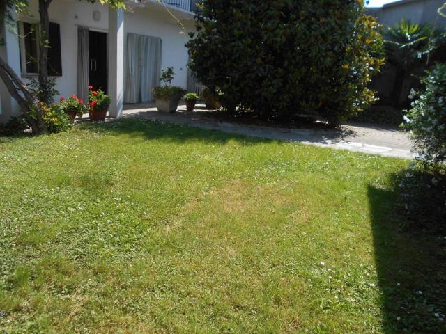 Villa Indipendente in vendita a Piemonte, Vercelli