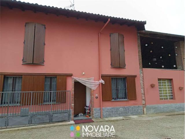 Villa Indipendente in vendita a Cilavegna, Pavia