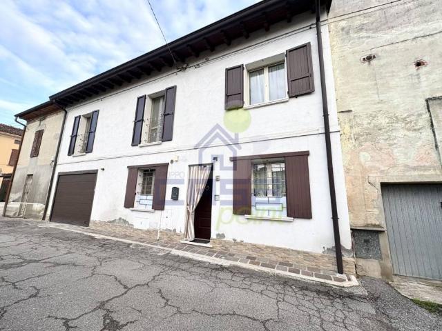 Villa Indipendente in vendita a Cingia De' Botti, Lombardia