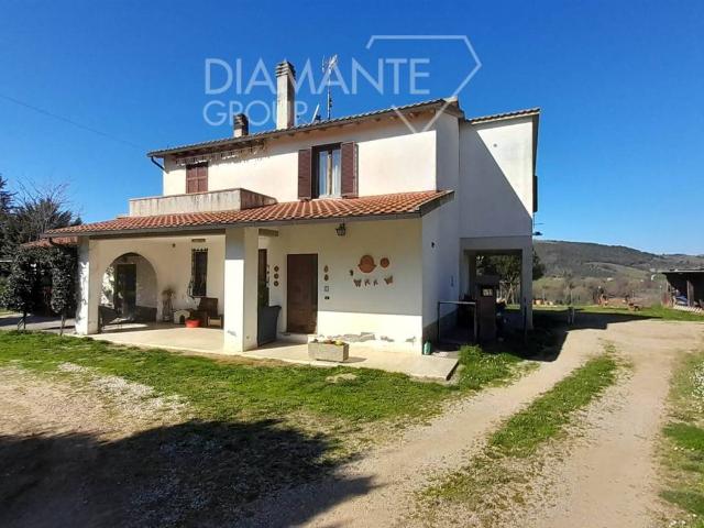 Villa Indipendente in vendita a Cinigiano, Toscana