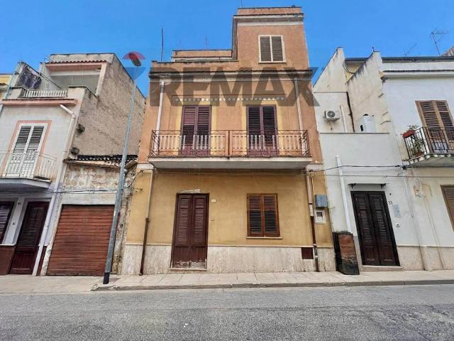 Villa Indipendente in vendita a Cinisi, Sicilia