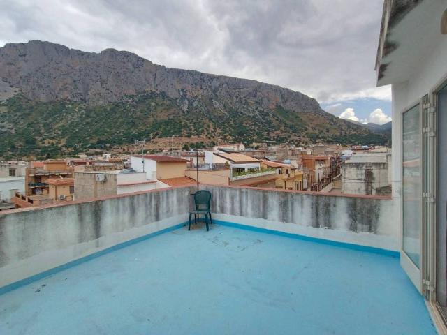Villa Indipendente in vendita a Cinisi, Sicilia