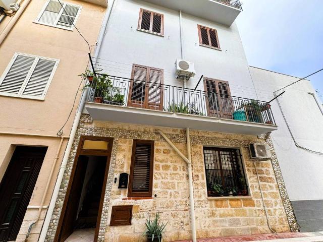 Villa Indipendente in vendita a Cinisi, Sicilia