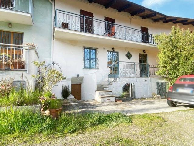 Villa Indipendente in vendita a Piemonte, Asti