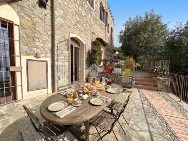 Villa Indipendente in vendita a Moiano, Cipressa