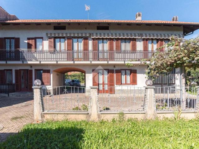 Villa Indipendente in vendita a Colombari, Piemonte