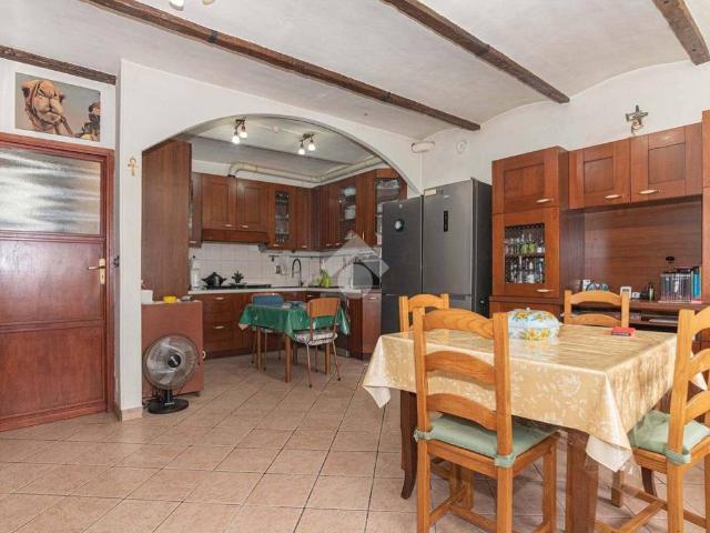Villa Indipendente in vendita a Colombari, Piemonte
