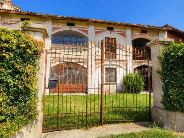 Villa Indipendente in vendita a Cirimido, Lombardia