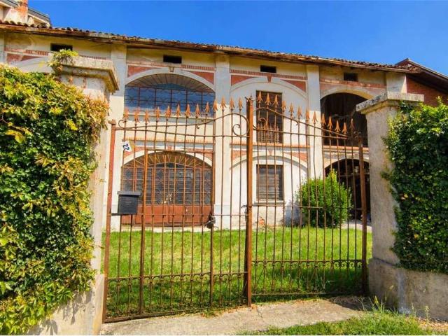 Villa Indipendente in vendita a Cirimido, Lombardia