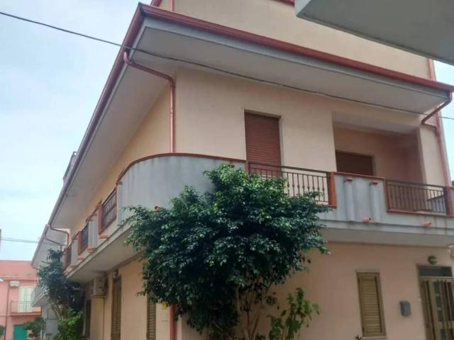 Villa Indipendente in vendita a Calabria, Crotone