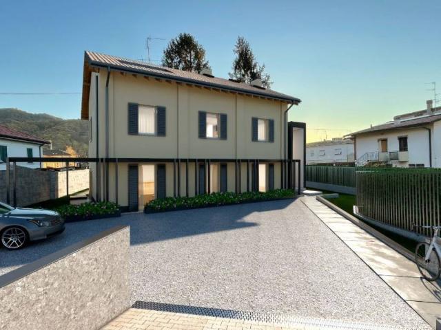Villa Indipendente in vendita a Cisano Bergamasco, Lombardia
