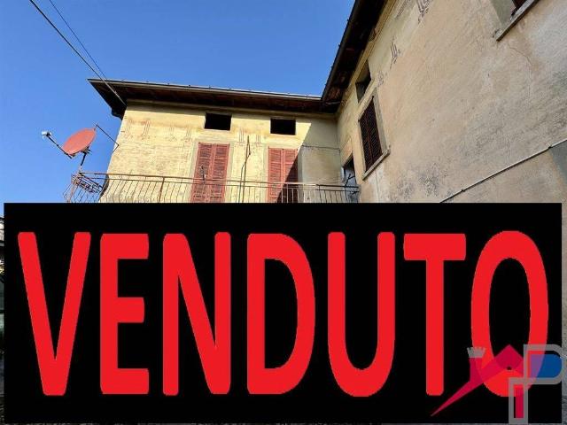 Villa Indipendente in vendita a Villasola, Cisano Bergamasco