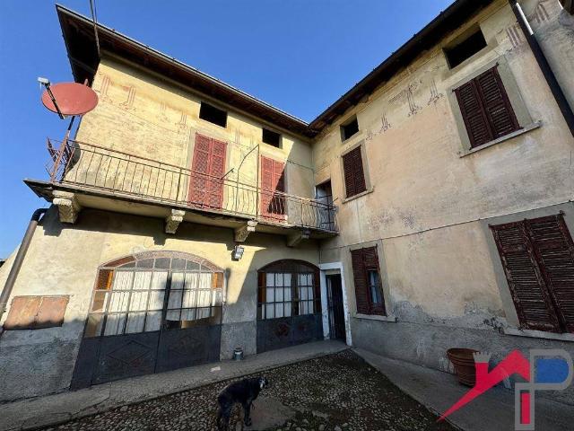 Villa Indipendente in vendita a Villasola, Cisano Bergamasco