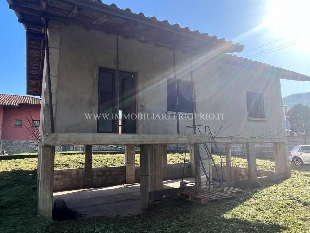 Villa Indipendente in vendita a Cisano Bergamasco, Lombardia