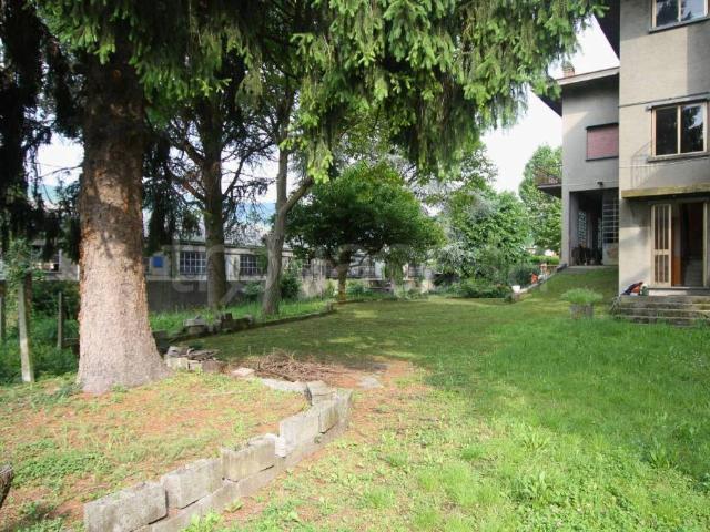 Villa Indipendente in vendita a Cisano Bergamasco, Lombardia