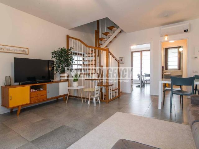Villa Schiera in vendita a Cislago, Lombardia