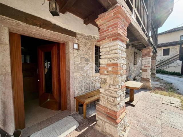 Villa Indipendente in vendita a Cison Di Valmarino, Veneto