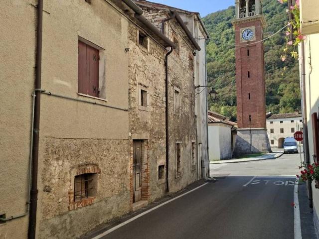 Villa Indipendente in vendita a Tovena, Cison di Valmarino