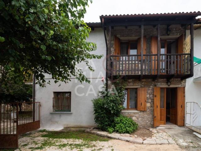 Villa Indipendente in vendita a Cison Di Valmarino, Veneto