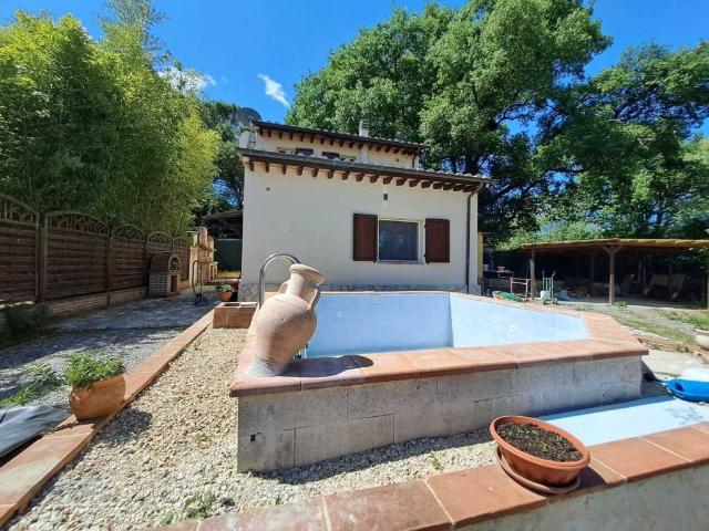 Villa Indipendente in vendita a Canale, Città Della Pieve