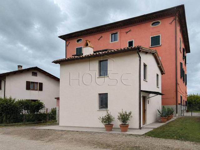Villa Indipendente in vendita a San Leo Bastia, Umbria