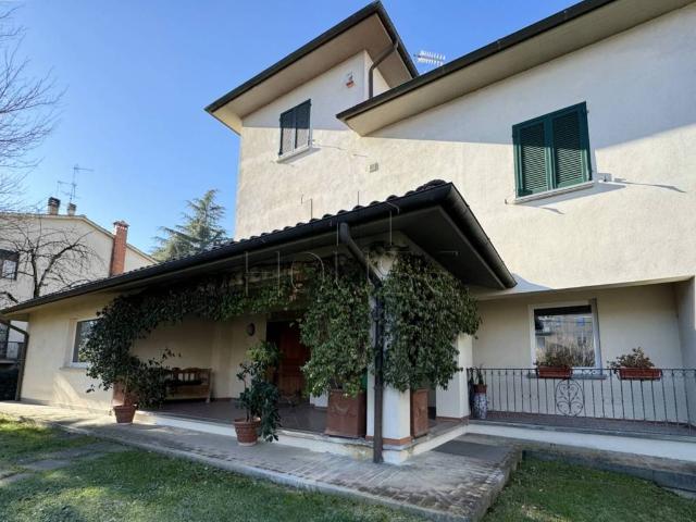 Villa Indipendente in vendita a San Leo Bastia, Umbria