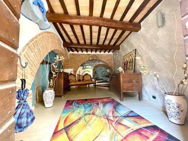 Villa Indipendente in vendita a San Leo Bastia, Umbria