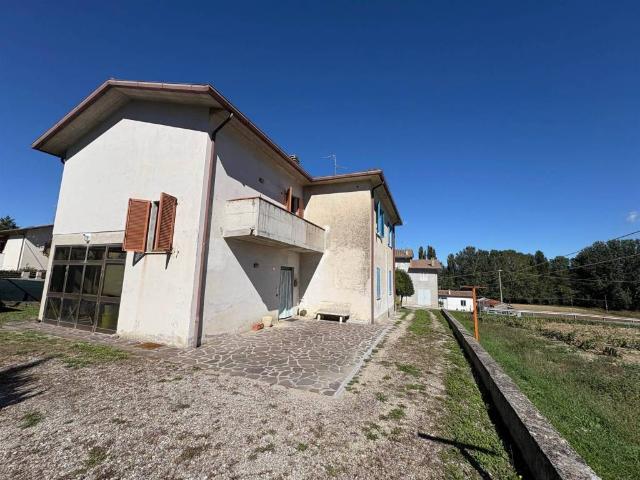 Villa Indipendente in vendita a San Leo Bastia, Umbria