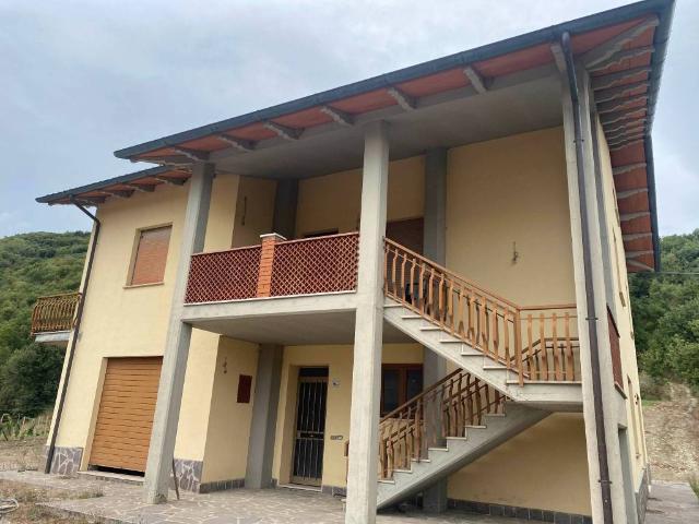 Villa Indipendente in vendita a San Leo Bastia, Umbria
