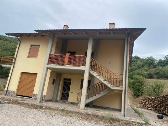 Villa Indipendente in vendita a San Leo Bastia, Umbria