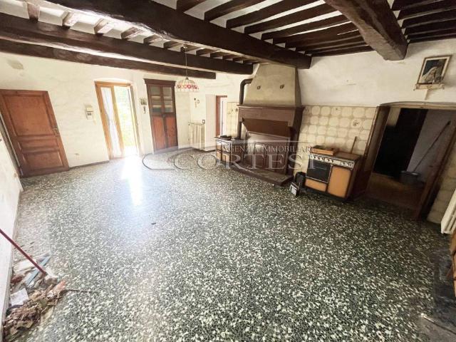 Villa Indipendente in vendita a Badia Petroia, San Leo Bastia